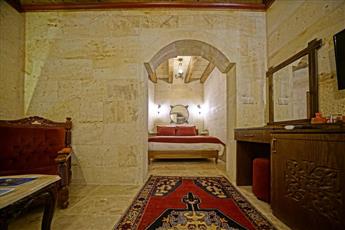 Balloon Cave Hotel