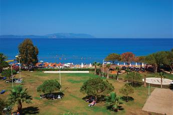 Batihan Beach Resort & Spa 4*