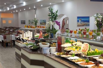 Batihan Beach Resort & Spa 4*