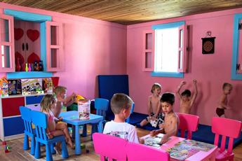 Batihan Beach Resort & Spa 4*