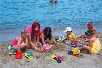 Batihan Beach Resort & Spa 4*