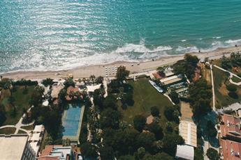 Batihan Beach Resort & Spa