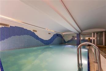 Batihan Beach Resort & Spa