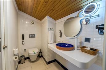 Batihan Beach Resort & Spa