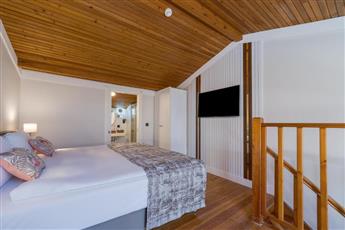 Batihan Beach Resort & Spa