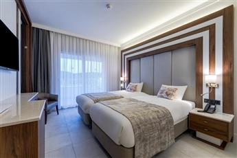 Batihan Beach Resort & Spa
