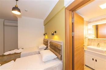 Bazaar Hotel Old City 2*