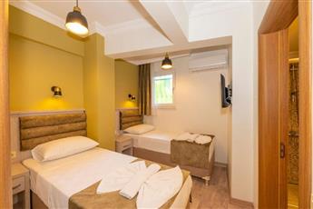 Bazaar Hotel Old City 2*