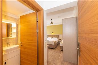 Bazaar Hotel Old City 2*