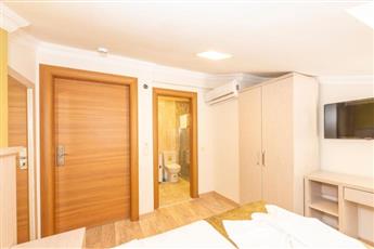 Bazaar Hotel Old City 2*