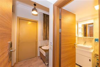 Bazaar Hotel Old City 2*