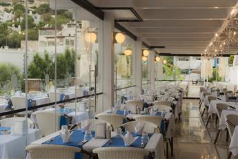 Bellazure Hotel 4*