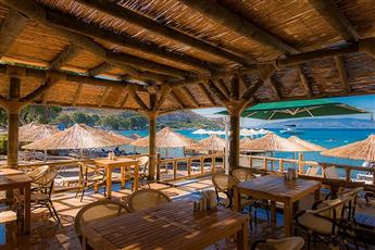 Bellazure Hotel
