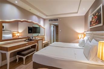 Bellis Deluxe Hotel