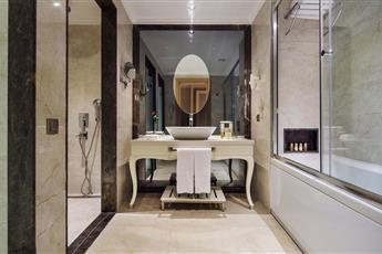 Bellis Deluxe Hotel