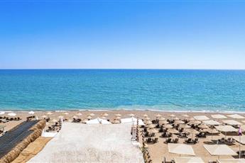 Berry Blue Hotel