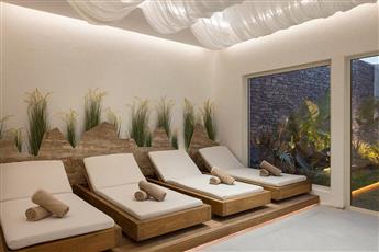 Berry Blue Hotel