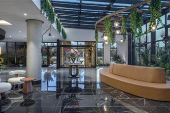 Berry Blue Hotel