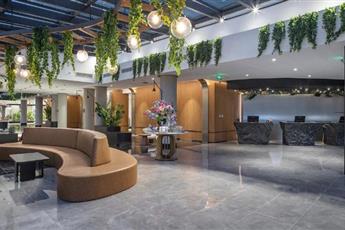 Berry Blue Hotel