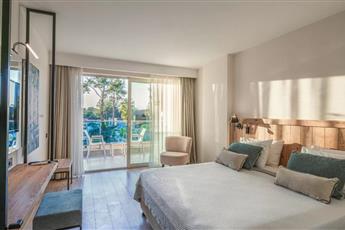 Berry Blue Hotel