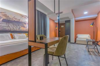 Best Western Plus Khan Hotel 4*