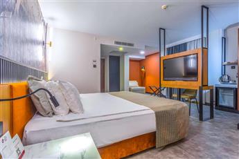 Best Western Plus Khan Hotel 4*