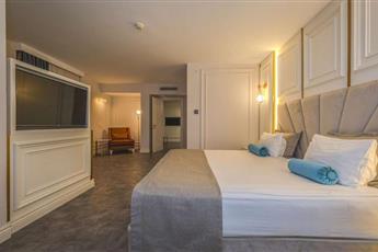 Best Western Plus Khan Hotel