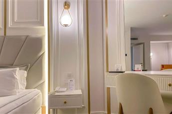Best Western Plus Khan Hotel