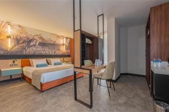 Best Western Plus Khan Hotel