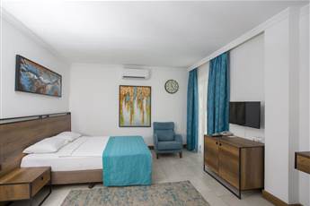 Bitez Garden Life 4*