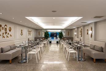 Biz Cevahir Sultanahmet Hotel 4*