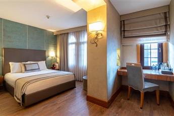 Biz Cevahir Sultanahmet Hotel 4*