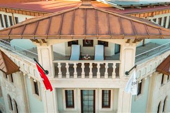Biz Cevahir Sultanahmet Hotel 4*