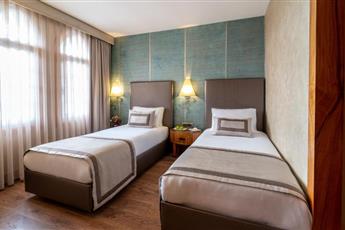Biz Cevahir Sultanahmet Hotel 4*