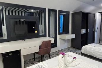 Black Royal Belek