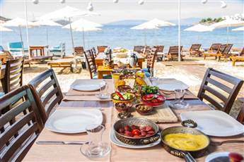 Blue Bay Beach Hotel 3*