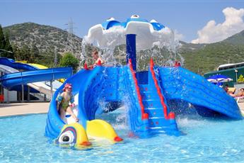 Blue Fish Hotel