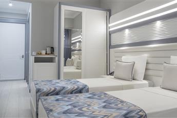 Blue Marlin Deluxe Spa & Resort 5*