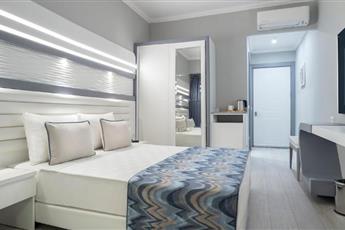 Blue Marlin Deluxe Spa & Resort