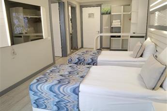 Blue Marlin Deluxe Spa & Resort