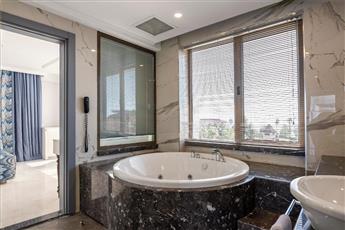Blue Marlin Deluxe Spa & Resort