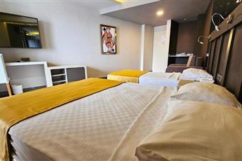 Blue Star Hotel