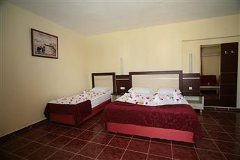 Blue Wave Suite Hotel 4*