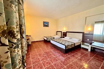Blue Wave Suite Hotel