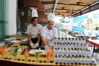 Blue Wave Suite Hotel