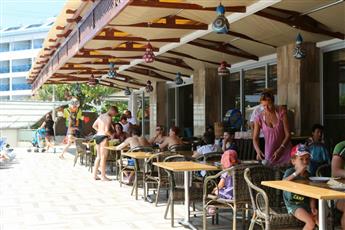 Blue Wave Suite Hotel