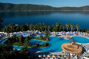 Bodrum Holiday Resort & Spa 5*
