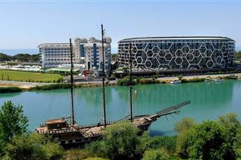 Bosphorus Sorgun Hotel 5*