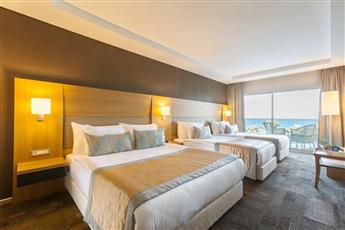 Boyalık Beach Hotel SPA & Thermal Resort 5* Boyalık Beach Hotel SPA & Thermal Resort 5*
