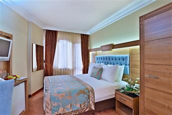 Budo Hotel 3*